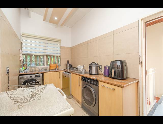 3 BEDROOM PENTHOUSE FOR SALE IN BLACKHEATH
